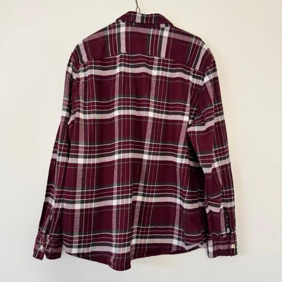 American Eagle Flannel Shirt Super Soft Red White Plaid Button Down Collar Sz XL - Picture 2 of 13